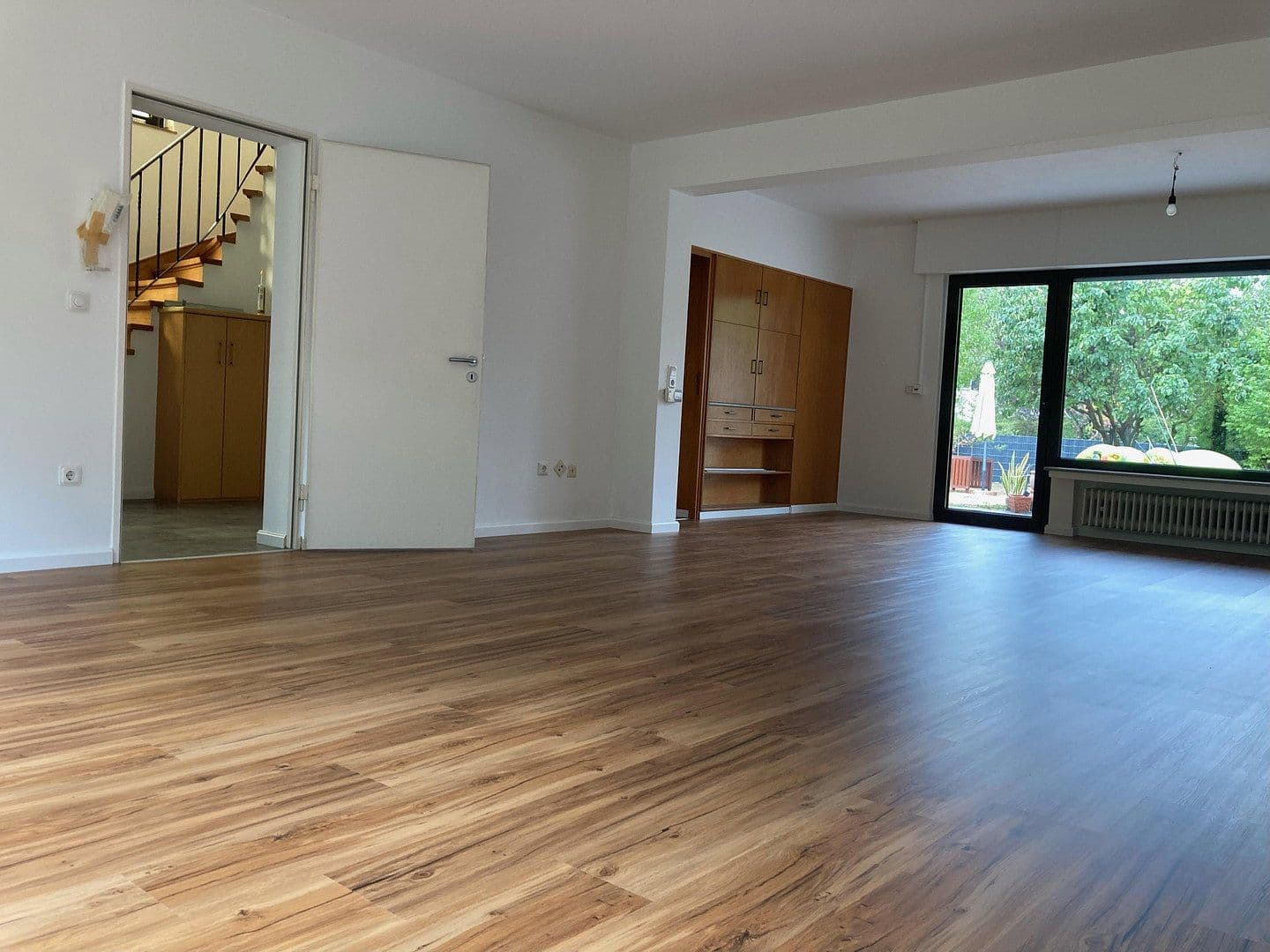 Pronájem bytu 1+1 70 m², Köln, Severní Porýní-Vestfálsko Pronájem bytu 1+1 70 m², Köln, Severní Porýní-Vestfálsko