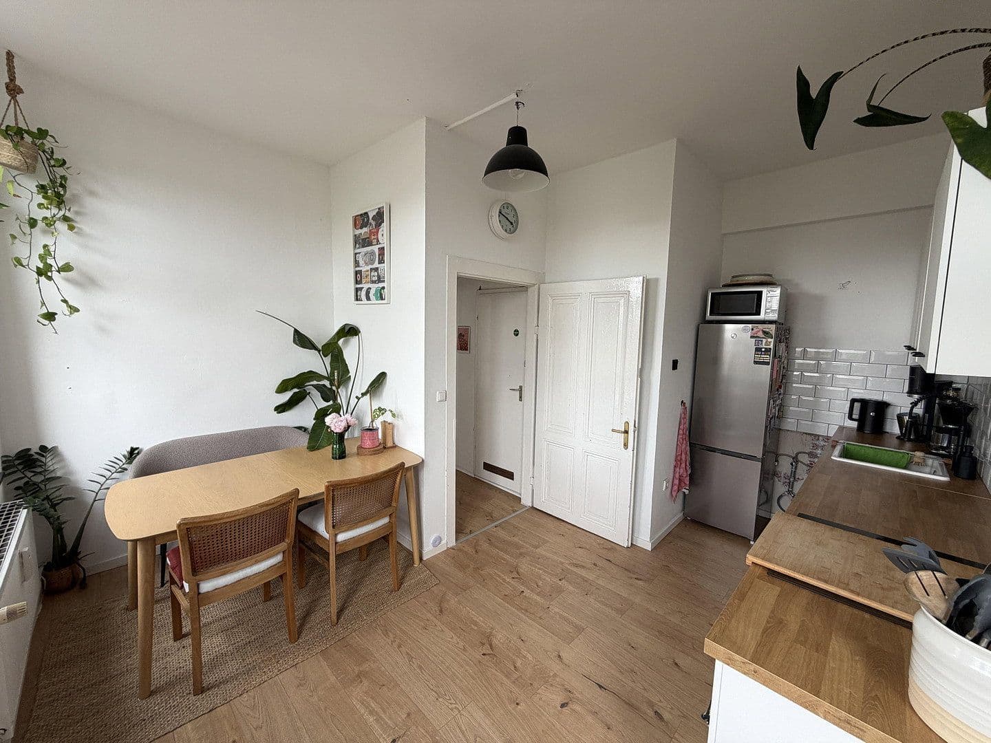 Pronájem bytu 3+1 77 m², Bergisch Gladbacher Strasse 115, Köln, Severní Porýní-Vestfálsko Pronájem bytu 3+1 77 m², Bergisch Gladbacher Strasse 115, Köln, Severní Porýní-Vestfálsko