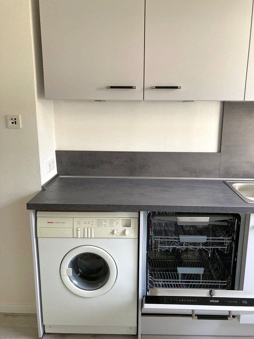 Pronájem bytu 2+1 42 m², Münterstr. 19, Hannover, Dolní Sasko Pronájem bytu 2+1 42 m², Münterstr. 19, Hannover, Dolní Sasko