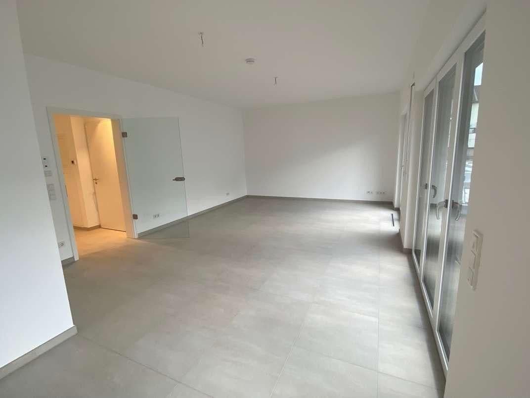 Pronájem bytu 2+1 76 m², Pastor-Hellen-Str.1, Troisdorf, Severní Porýní-Vestfálsko Pronájem bytu 2+1 76 m², Pastor-Hellen-Str.1, Troisdorf, Severní Porýní-Vestfálsko