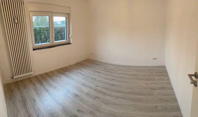 Pronájem bytu 3+1 60 m², Frankenheimerstraße 33, Schillingsfürst, Bavorsko Pronájem bytu 3+1 60 m², Frankenheimerstraße 33, Schillingsfürst, Bavorsko