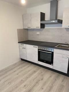 Pronájem bytu 3+1 60 m², Frankenheimerstraße 33, Schillingsfürst, Bavorsko Pronájem bytu 3+1 60 m², Frankenheimerstraße 33, Schillingsfürst, Bavorsko