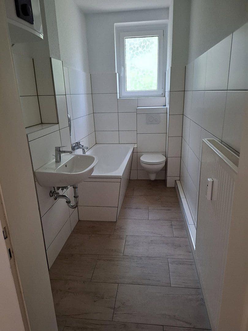 Pronájem bytu 3+1 64 m², Marxstr. 5, Saský Jindřichov, Sasko Pronájem bytu 3+1 64 m², Marxstr. 5, Saský Jindřichov, Sasko