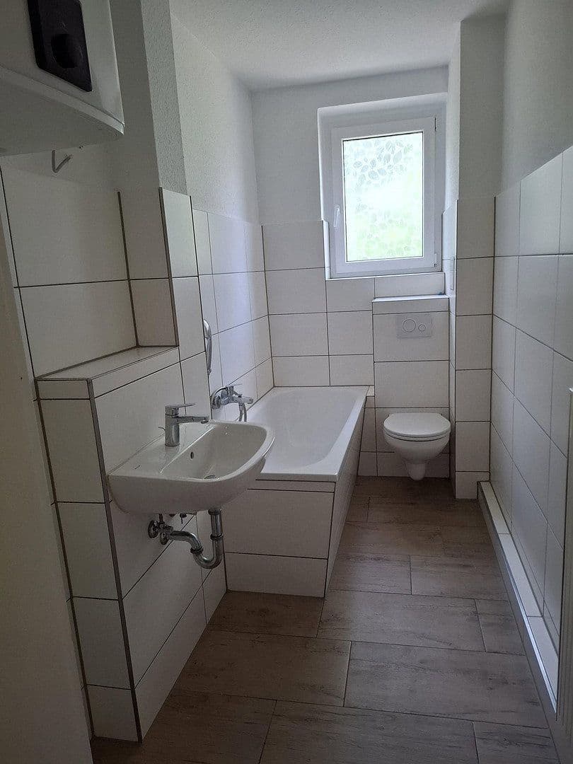 Pronájem bytu 3+1 64 m², Marxstr. 5, Saský Jindřichov, Sasko Pronájem bytu 3+1 64 m², Marxstr. 5, Saský Jindřichov, Sasko