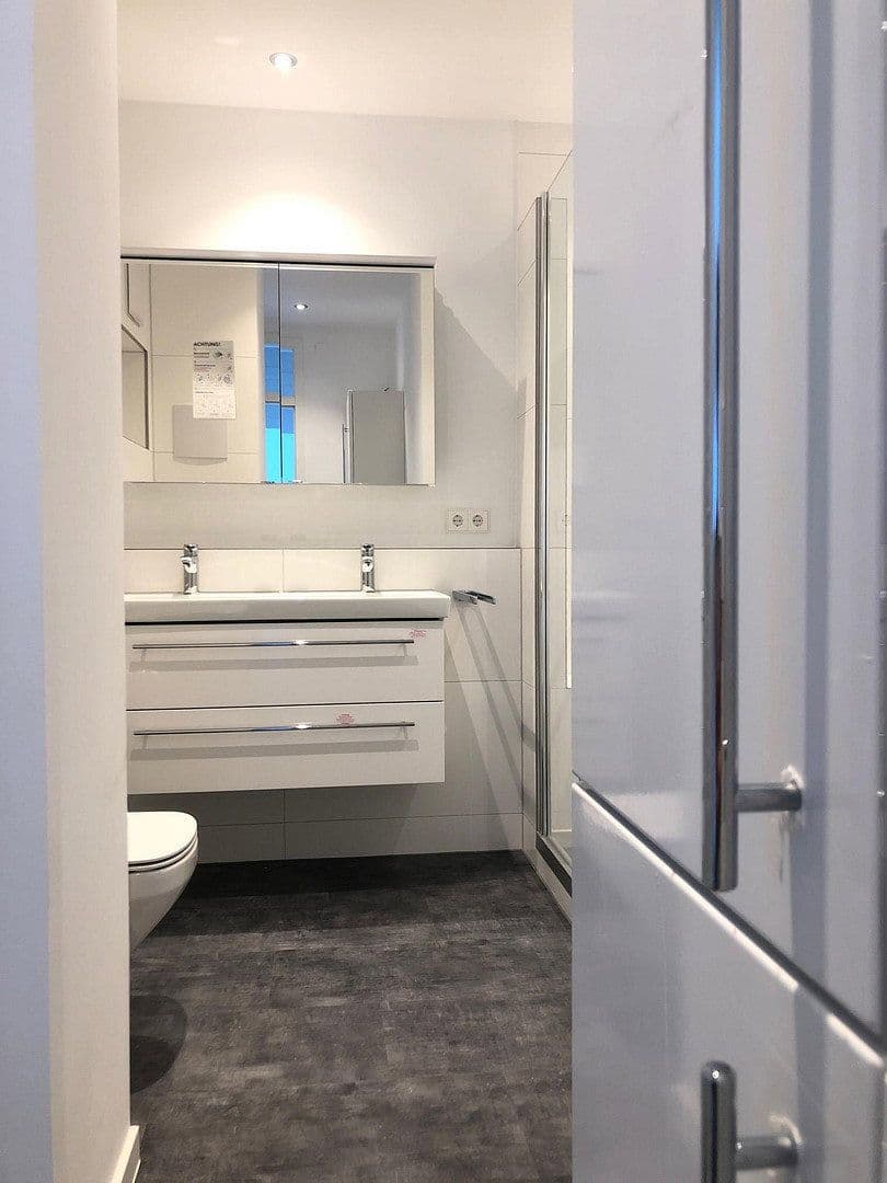 Pronájem bytu 3+1 76 m², Sigmaringer Straße 10, Nürtingen, Bádensko-Württembersko Pronájem bytu 3+1 76 m², Sigmaringer Straße 10, Nürtingen, Bádensko-Württembersko