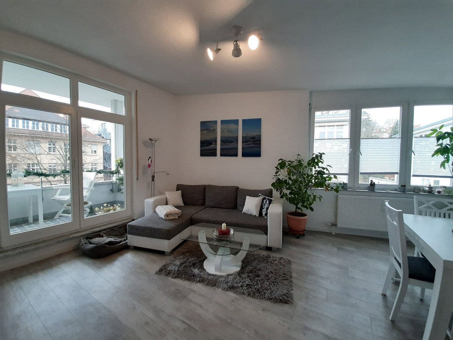 Pronájem bytu 3+1 76 m², Sigmaringer Straße 10, Nürtingen, Bádensko-Württembersko Pronájem bytu 3+1 76 m², Sigmaringer Straße 10, Nürtingen, Bádensko-Württembersko