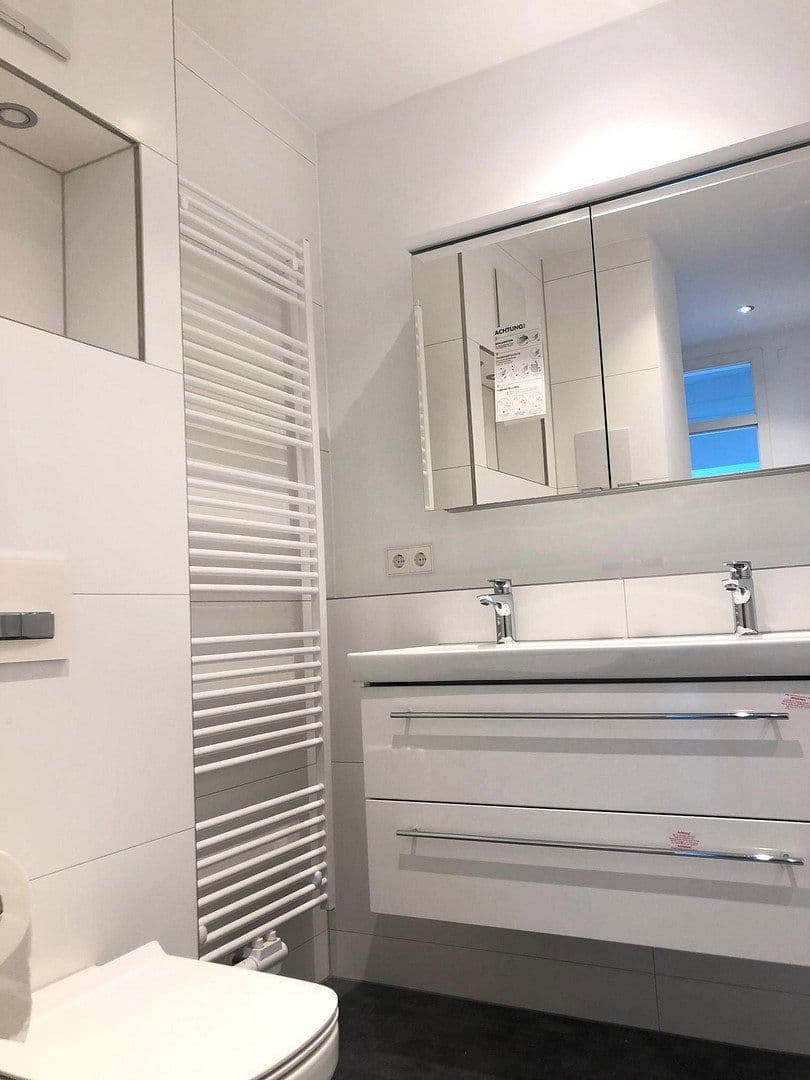 Pronájem bytu 3+1 76 m², Sigmaringer Straße 10, Nürtingen, Bádensko-Württembersko Pronájem bytu 3+1 76 m², Sigmaringer Straße 10, Nürtingen, Bádensko-Württembersko