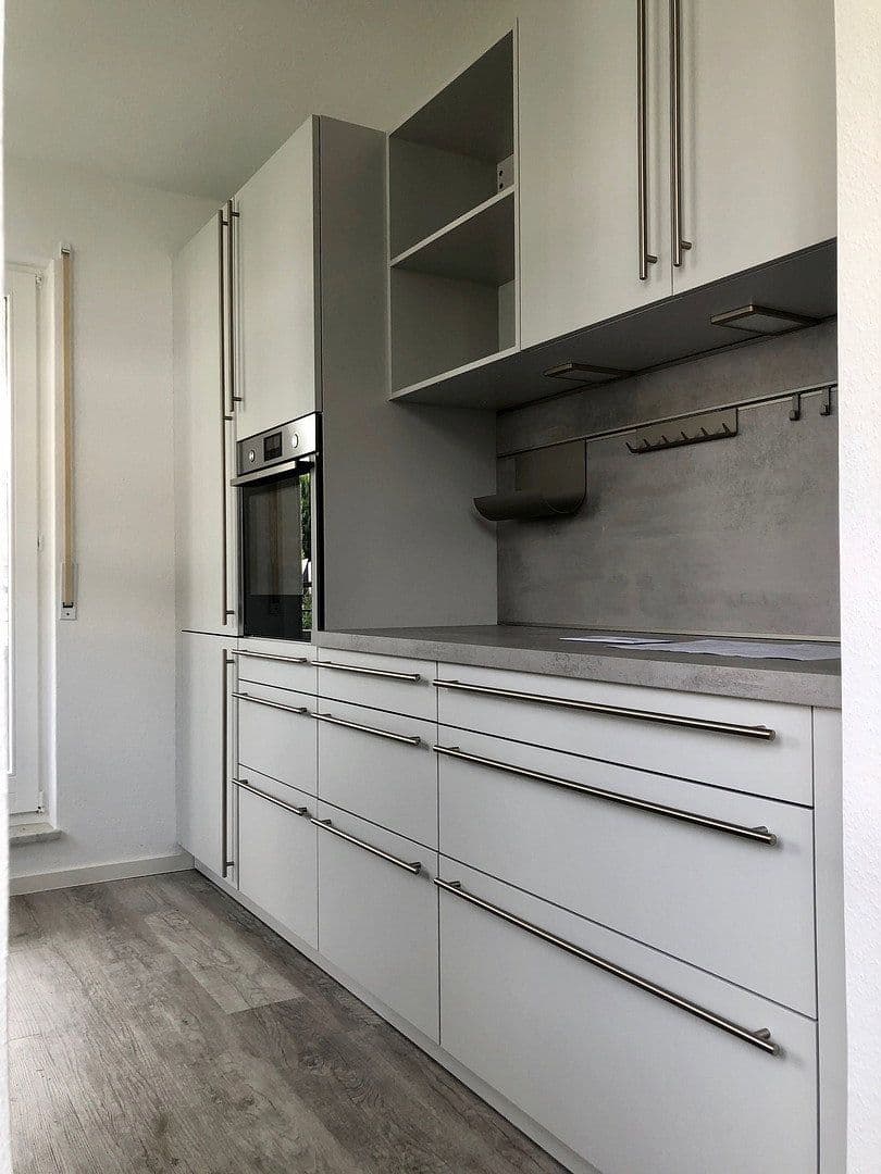 Pronájem bytu 3+1 76 m², Sigmaringer Straße 10, Nürtingen, Bádensko-Württembersko Pronájem bytu 3+1 76 m², Sigmaringer Straße 10, Nürtingen, Bádensko-Württembersko