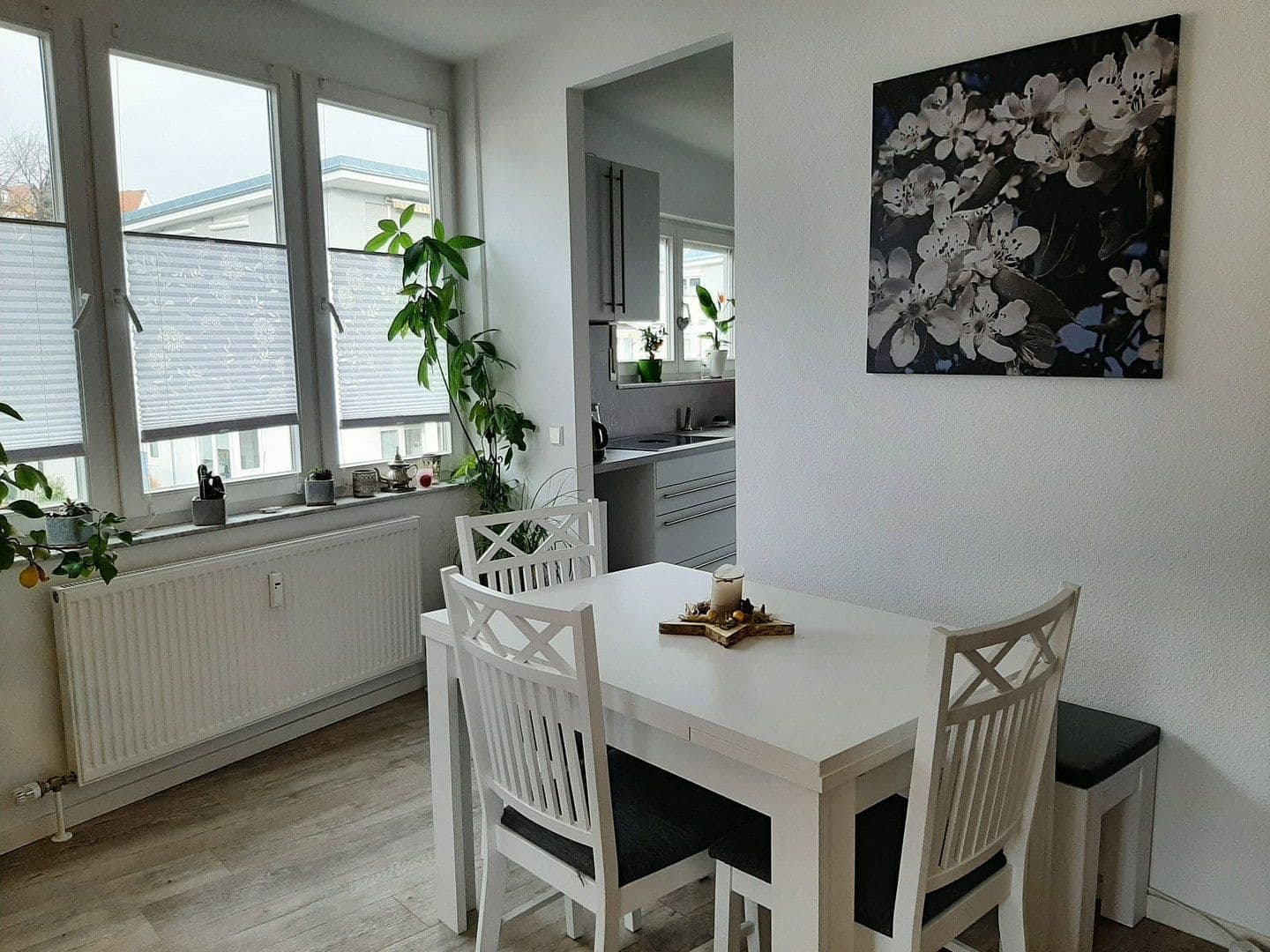 Pronájem bytu 3+1 76 m², Sigmaringer Straße 10, Nürtingen, Bádensko-Württembersko Pronájem bytu 3+1 76 m², Sigmaringer Straße 10, Nürtingen, Bádensko-Württembersko