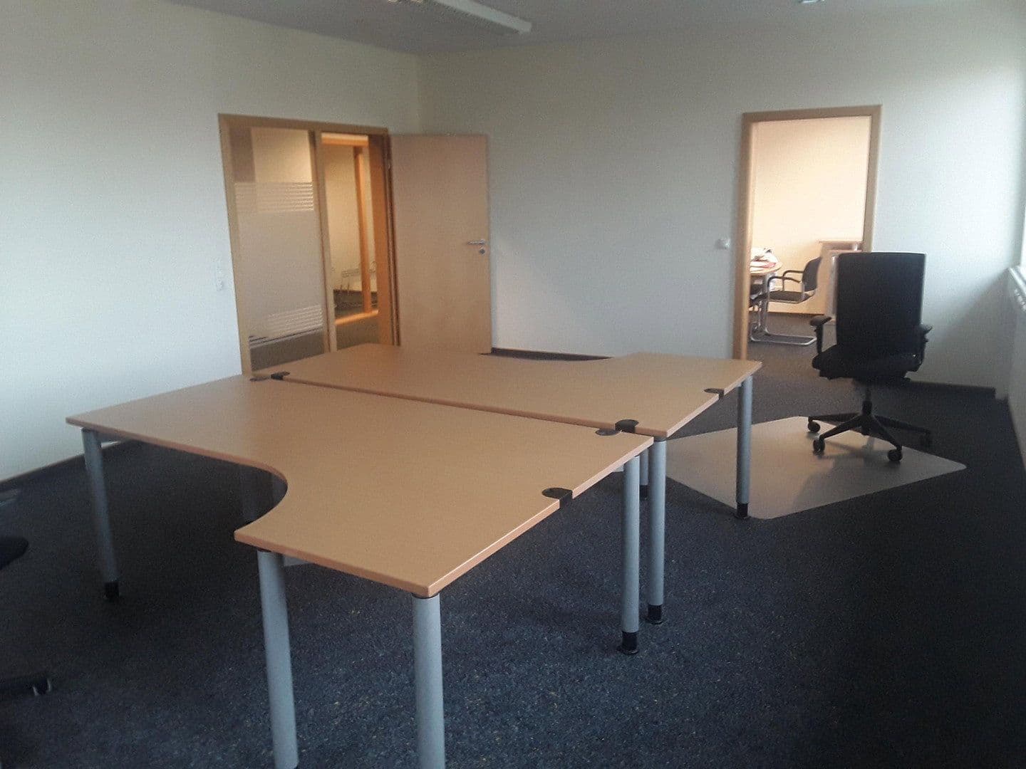 Pronájem kanceláře 258 m², Südbrookmerland, Dolní Sasko Pronájem kanceláře 258 m², Südbrookmerland, Dolní Sasko
