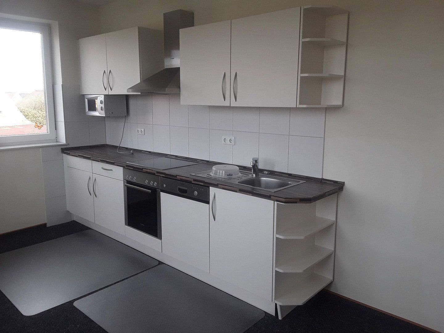 Pronájem kanceláře 258 m², Südbrookmerland, Dolní Sasko Pronájem kanceláře 258 m², Südbrookmerland, Dolní Sasko