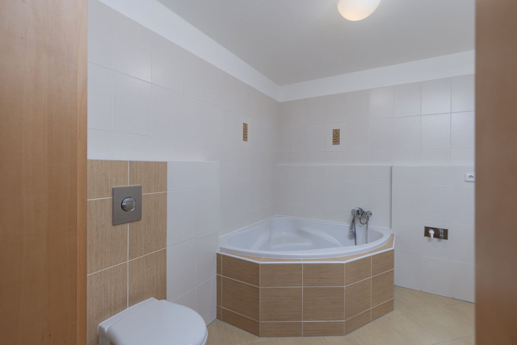 Pronájem bytu 2+kk 49 m², Na Výrovně, Praha, Praha Pronájem bytu 2+kk 49 m², Na Výrovně, Praha, Praha
