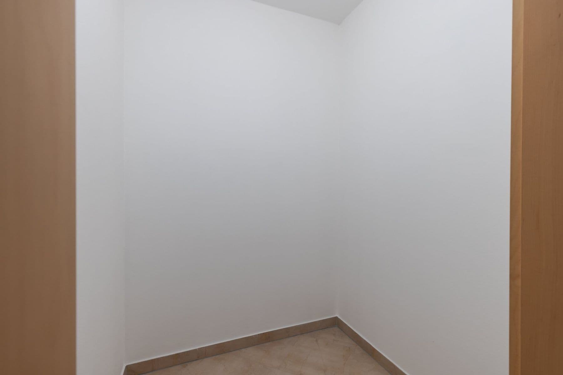 Pronájem bytu 2+kk 49 m², Na Výrovně, Praha, Praha Pronájem bytu 2+kk 49 m², Na Výrovně, Praha, Praha