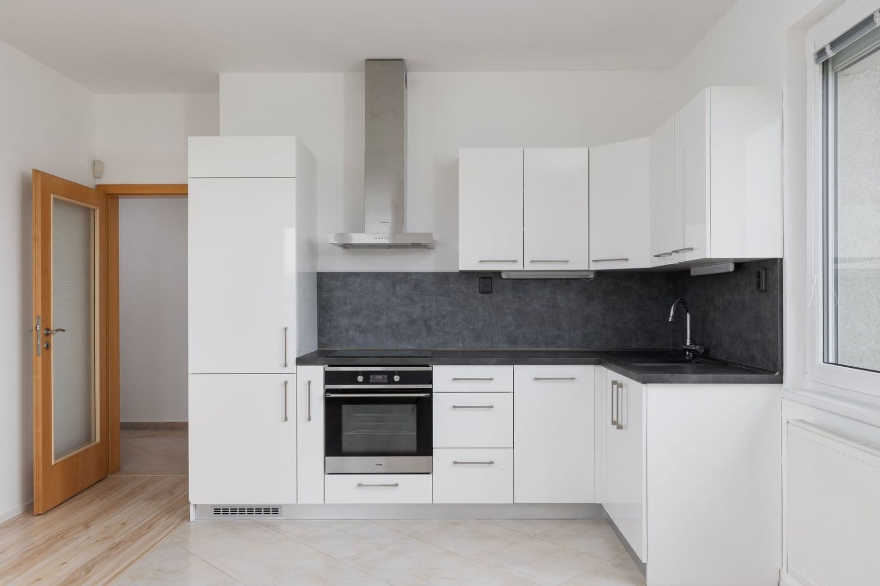 Pronájem bytu 2+kk 49 m², Na Výrovně, Praha, Praha Pronájem bytu 2+kk 49 m², Na Výrovně, Praha, Praha