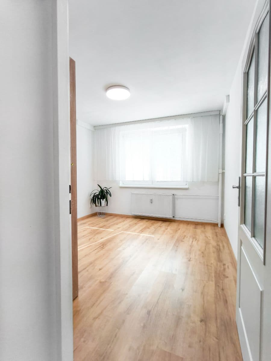 Pronájem bytu 2+kk 40 m², Štúrova, Praha, Praha Pronájem bytu 2+kk 40 m², Štúrova, Praha, Praha
