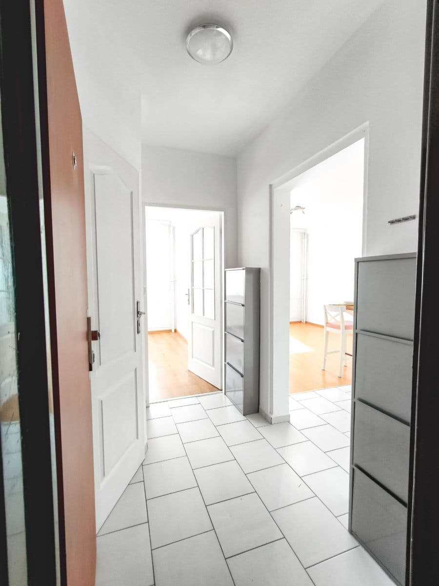 Pronájem bytu 2+kk 40 m², Štúrova, Praha, Praha Pronájem bytu 2+kk 40 m², Štúrova, Praha, Praha