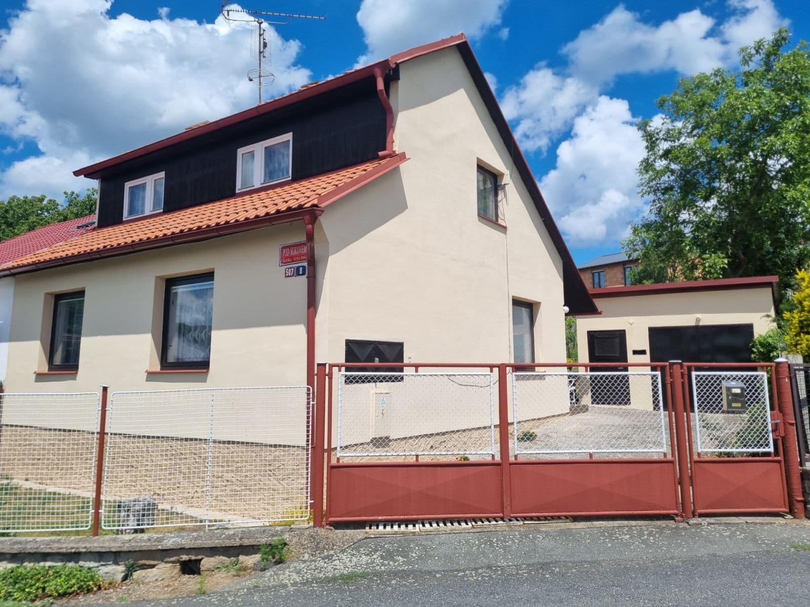Prodej domu 98 m², pozemek 617 m², Pod Sukovem, Kutná Hora, Středočeský kraj Prodej domu 98 m², pozemek 617 m², Pod Sukovem, Kutná Hora, Středočeský kraj
