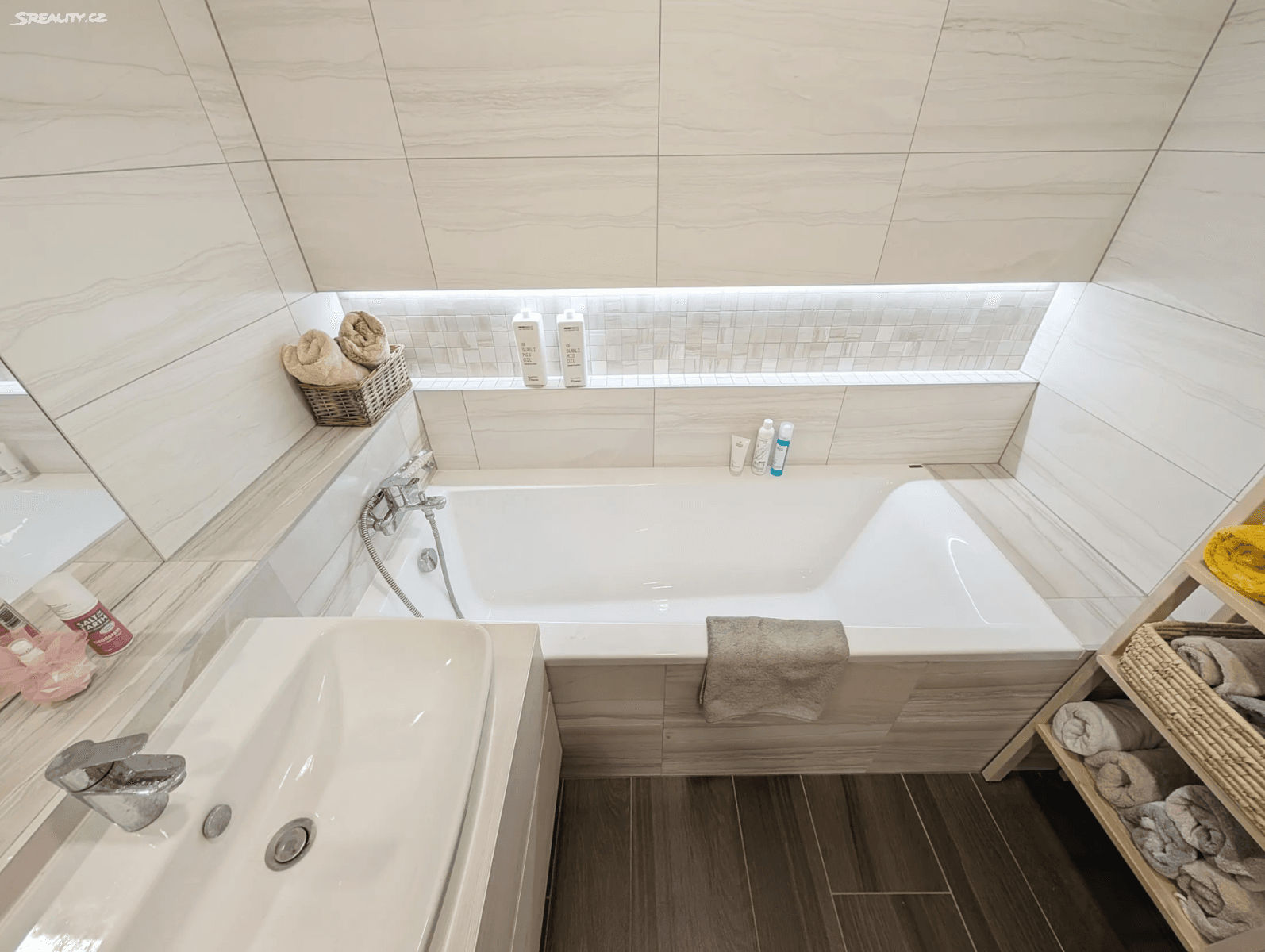 Prodej domu 156 m², pozemek 279 m², Nad Červenkou, Mladá Boleslav, Středočeský kraj Prodej domu 156 m², pozemek 279 m², Nad Červenkou, Mladá Boleslav, Středočeský kraj