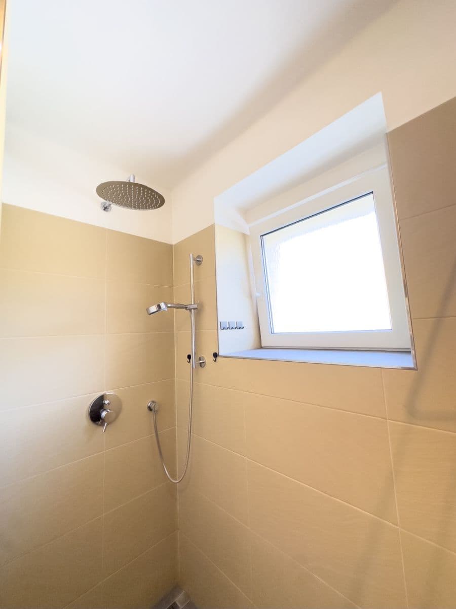 Pronájem bytu 2+1 59 m², Konopišťská, Praha, Praha Pronájem bytu 2+1 59 m², Konopišťská, Praha, Praha