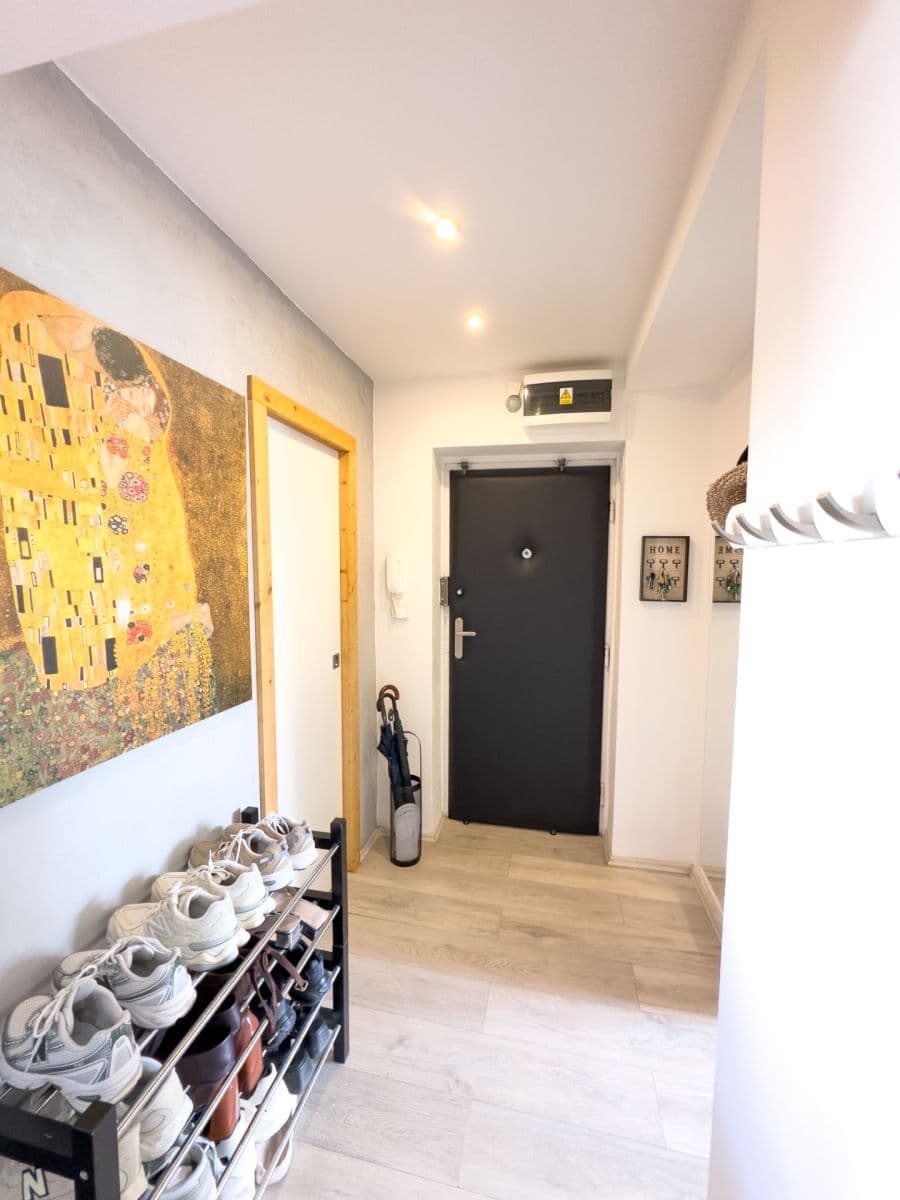 Pronájem bytu 2+1 59 m², Konopišťská, Praha, Praha Pronájem bytu 2+1 59 m², Konopišťská, Praha, Praha