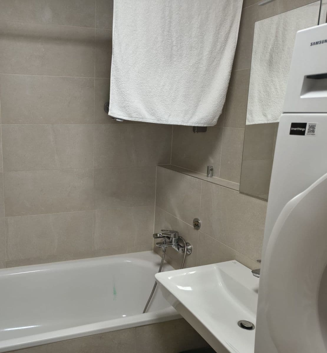 Pronájem bytu 2+kk 71 m², Dagmar Burešové, Praha, Praha Pronájem bytu 2+kk 71 m², Dagmar Burešové, Praha, Praha
