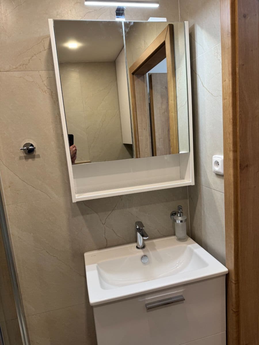 Pronájem bytu 1+kk 30 m², Mazurská, Praha, Praha Pronájem bytu 1+kk 30 m², Mazurská, Praha, Praha