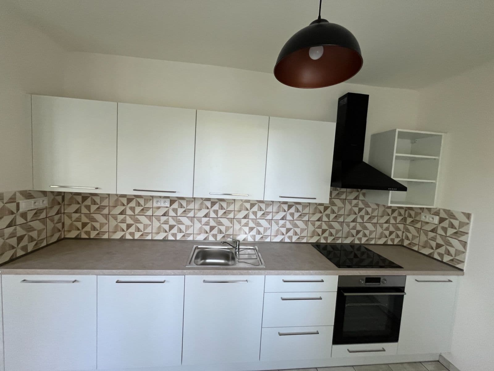 Pronájem bytu 2+1 50 m², Bendlova, Česká Lípa, Liberecký kraj Pronájem bytu 2+1 50 m², Bendlova, Česká Lípa, Liberecký kraj