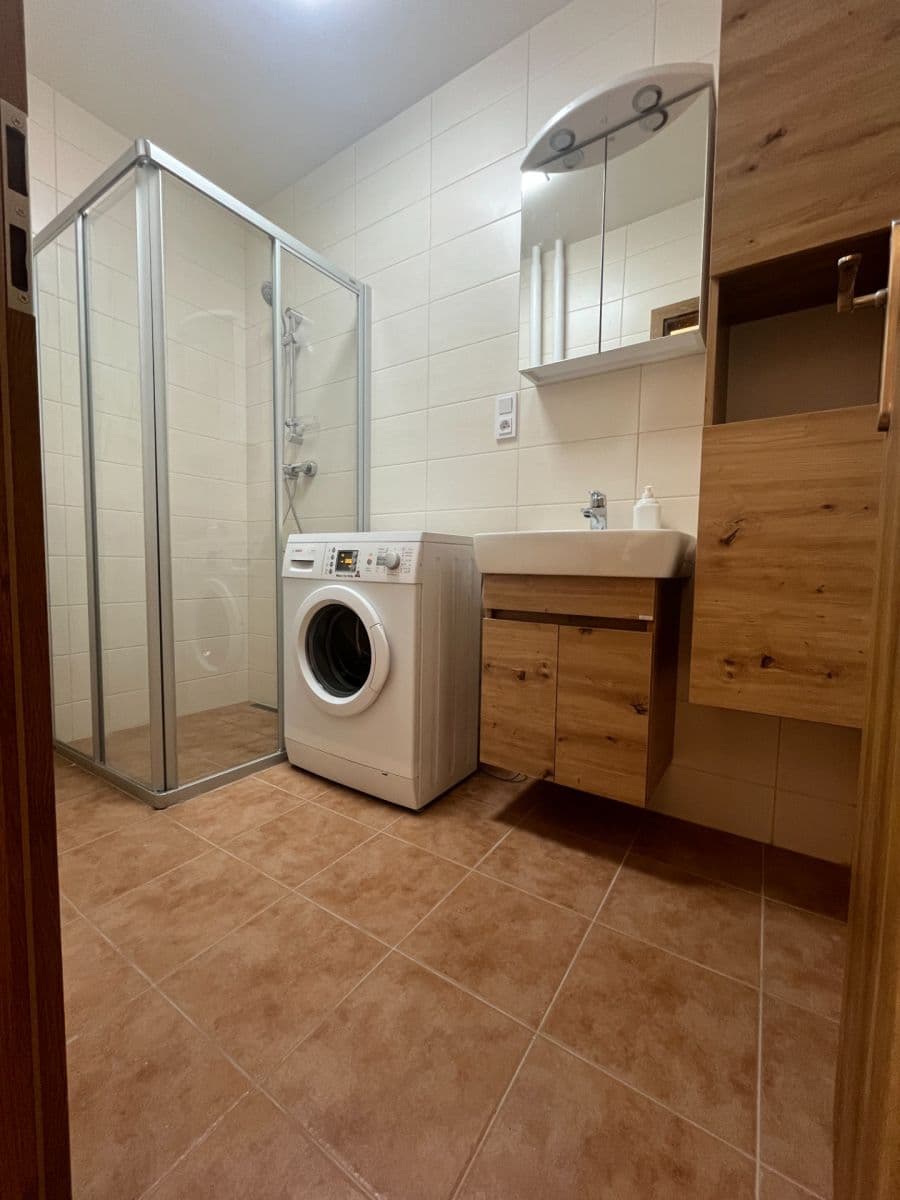 Pronájem bytu 2+1 50 m², Bendlova, Česká Lípa, Liberecký kraj Pronájem bytu 2+1 50 m², Bendlova, Česká Lípa, Liberecký kraj