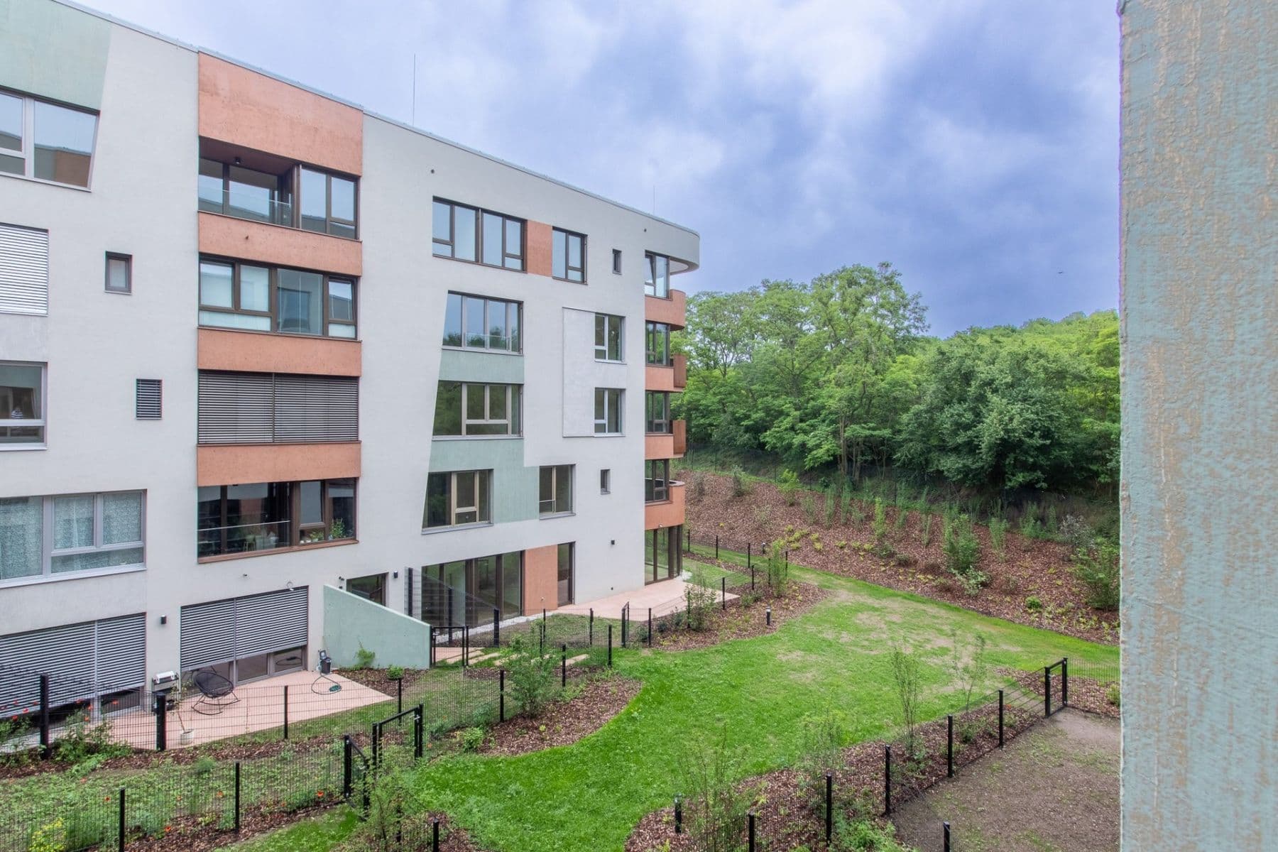 Pronájem bytu 1+kk 37 m², U Komína, Praha, Praha Pronájem bytu 1+kk 37 m², U Komína, Praha, Praha