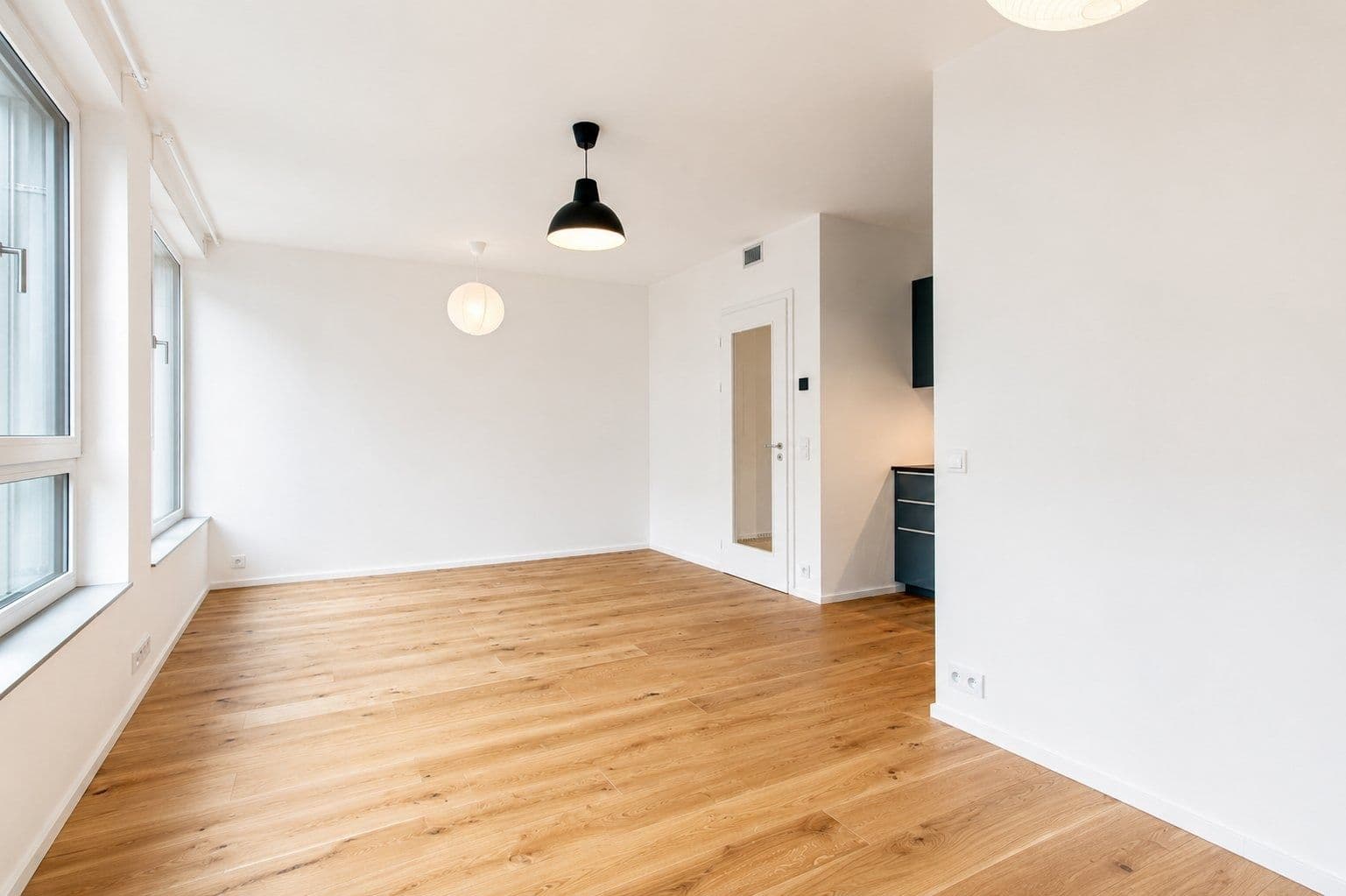 Pronájem bytu 1+kk 37 m², U Komína, Praha, Praha Pronájem bytu 1+kk 37 m², U Komína, Praha, Praha