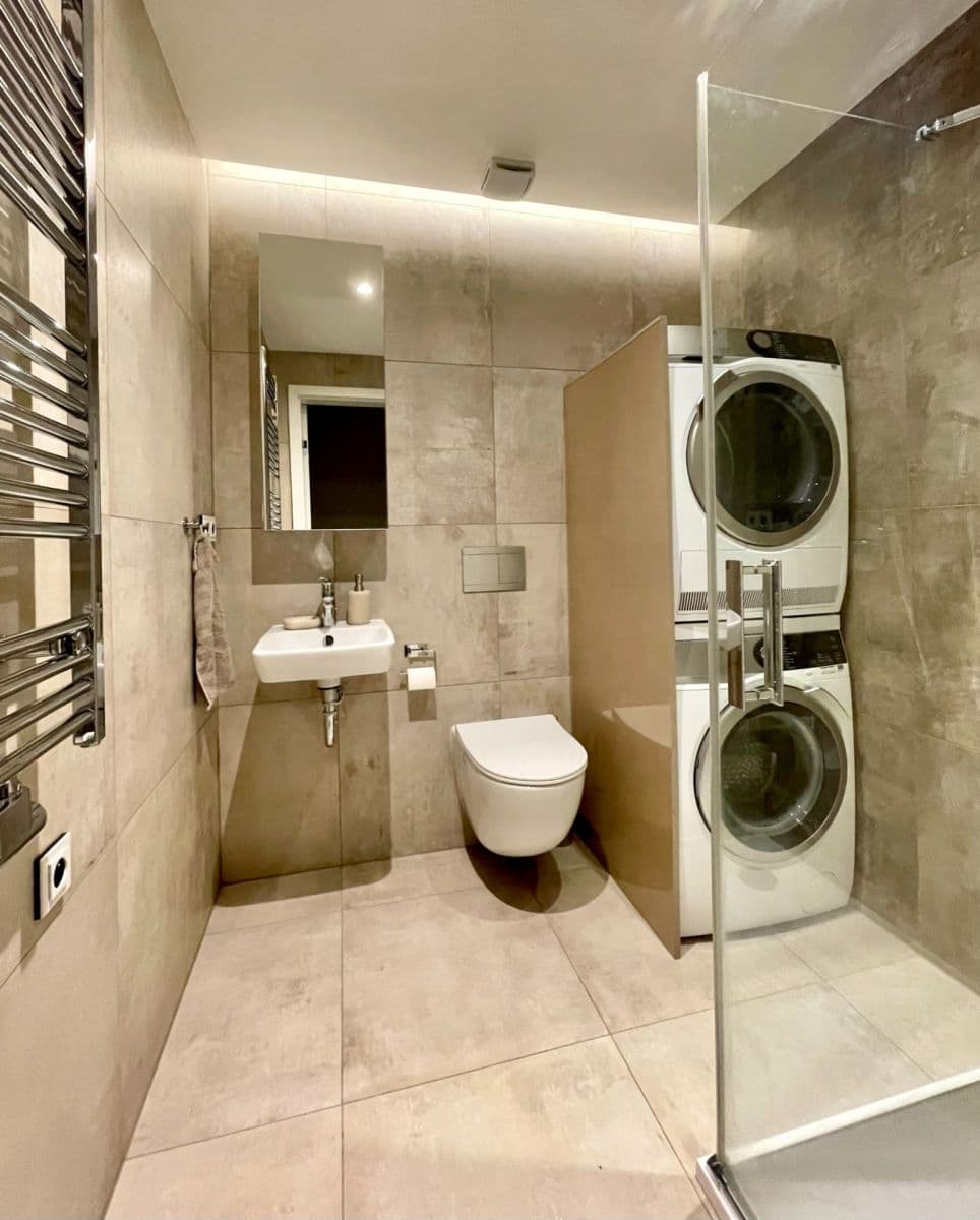 Prodej bytu 3+kk 97 m², Nesvadbova, Praha, Praha Prodej bytu 3+kk 97 m², Nesvadbova, Praha, Praha