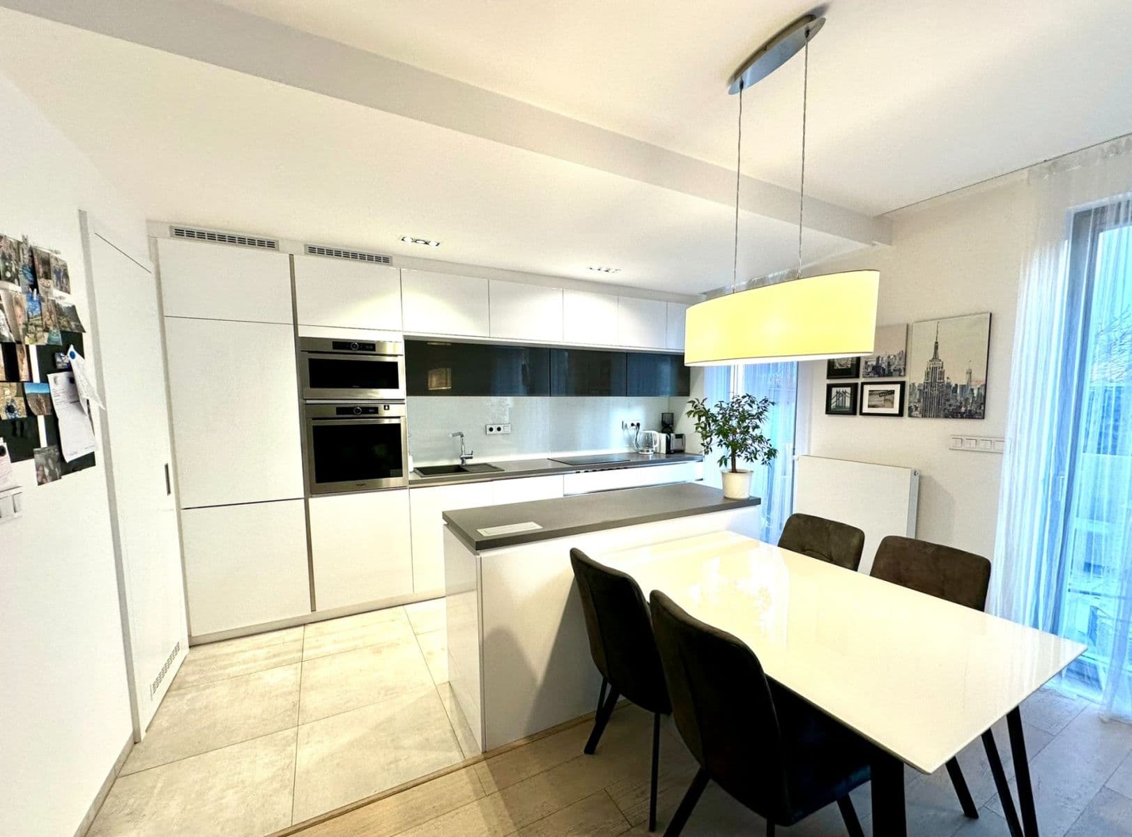 Prodej bytu 3+kk 97 m², Nesvadbova, Praha, Praha Prodej bytu 3+kk 97 m², Nesvadbova, Praha, Praha