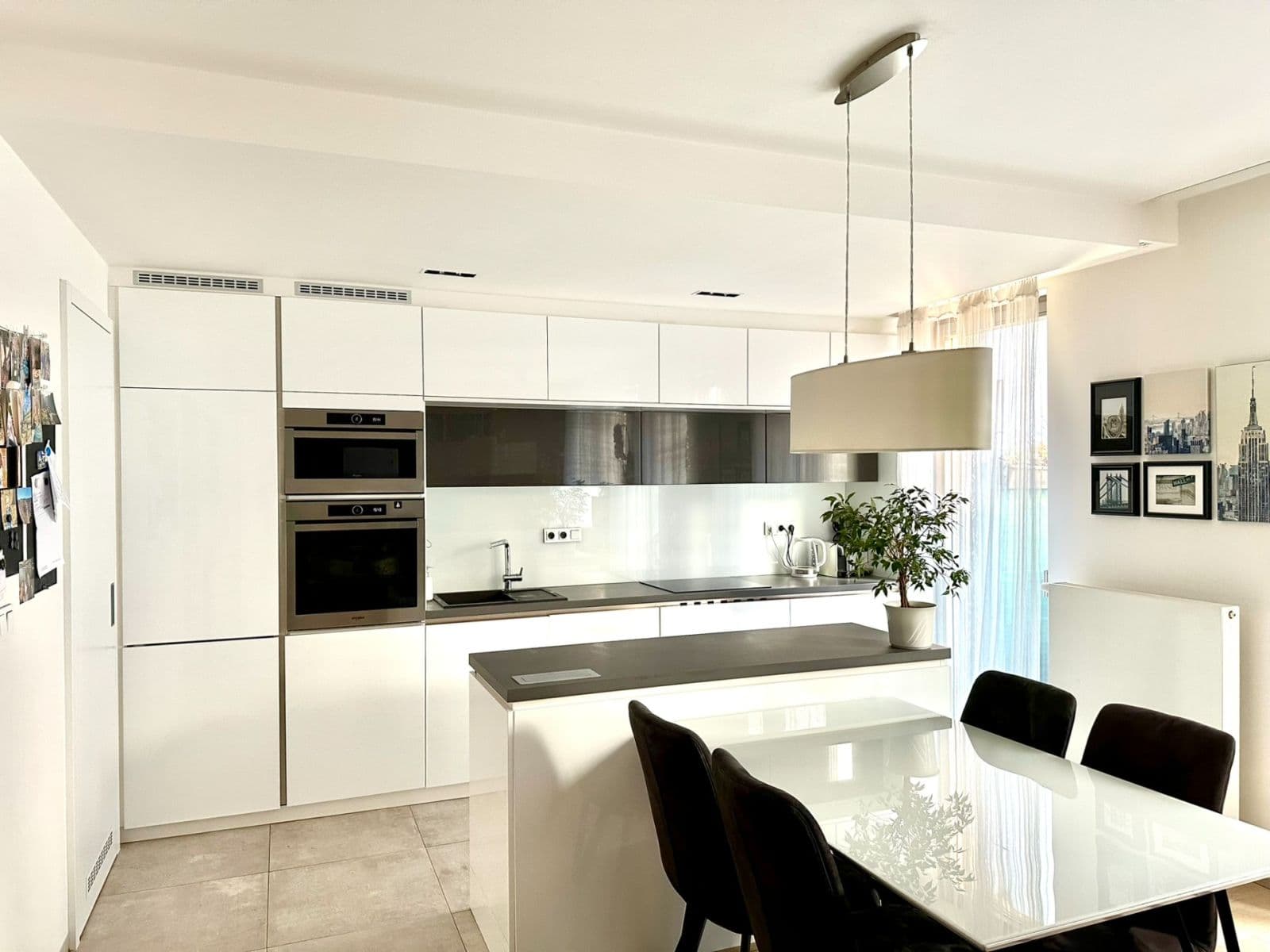 Prodej bytu 3+kk 97 m², Nesvadbova, Praha, Praha Prodej bytu 3+kk 97 m², Nesvadbova, Praha, Praha