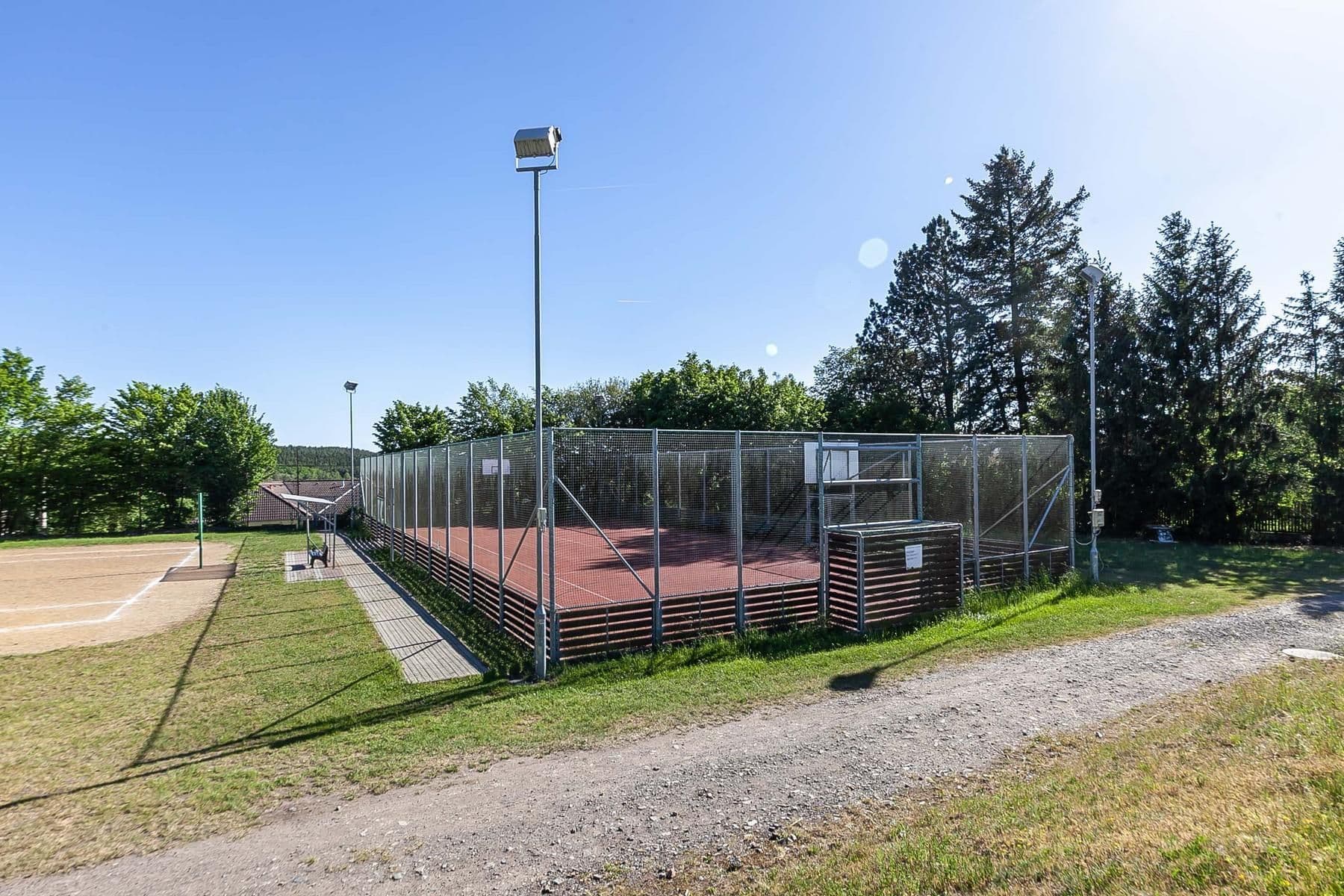 Prodej pozemku 4.612 m², Hluboš, Středočeský kraj Prodej pozemku 4.612 m², Hluboš, Středočeský kraj