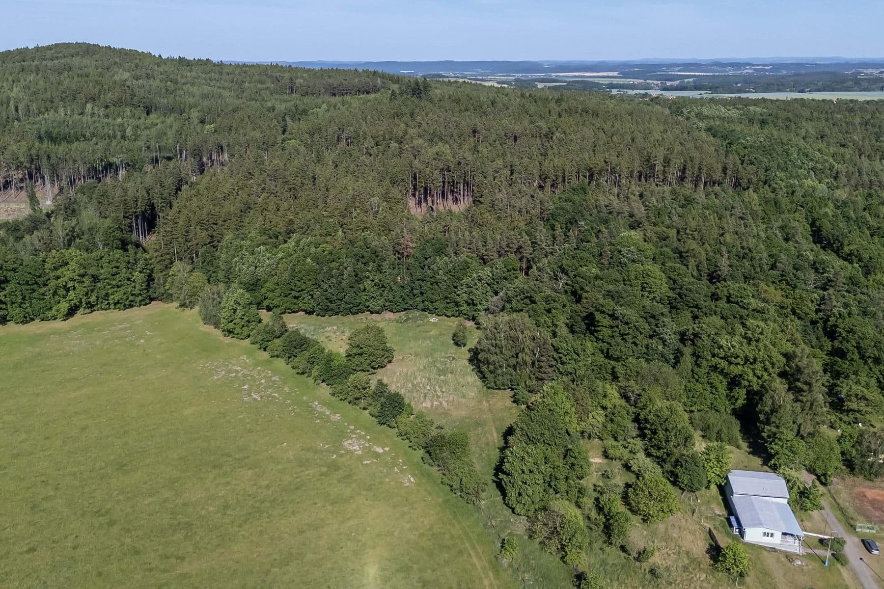 Prodej pozemku 4.612 m², Hluboš, Středočeský kraj Prodej pozemku 4.612 m², Hluboš, Středočeský kraj