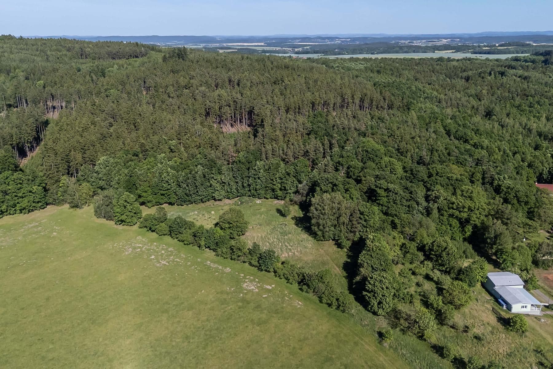 Prodej pozemku 4.612 m², Hluboš, Středočeský kraj Prodej pozemku 4.612 m², Hluboš, Středočeský kraj