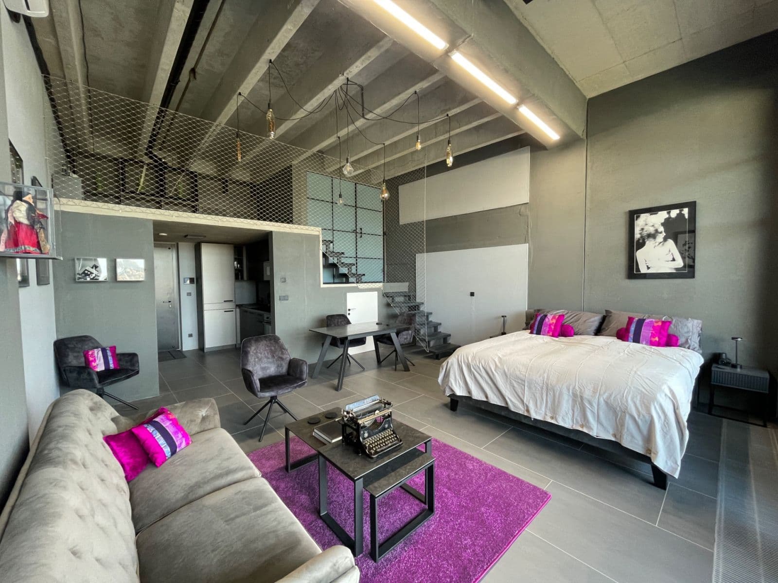 Pronájem bytu 2+kk 64 m², Československého exilu, Praha, Praha Pronájem bytu 2+kk 64 m², Československého exilu, Praha, Praha