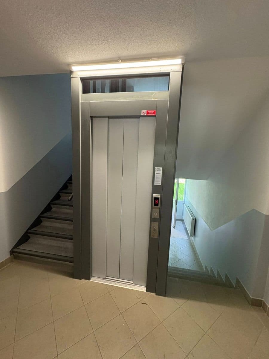 Pronájem bytu 1+kk 20 m², Železničářská, Česká Lípa, Liberecký kraj Pronájem bytu 1+kk 20 m², Železničářská, Česká Lípa, Liberecký kraj