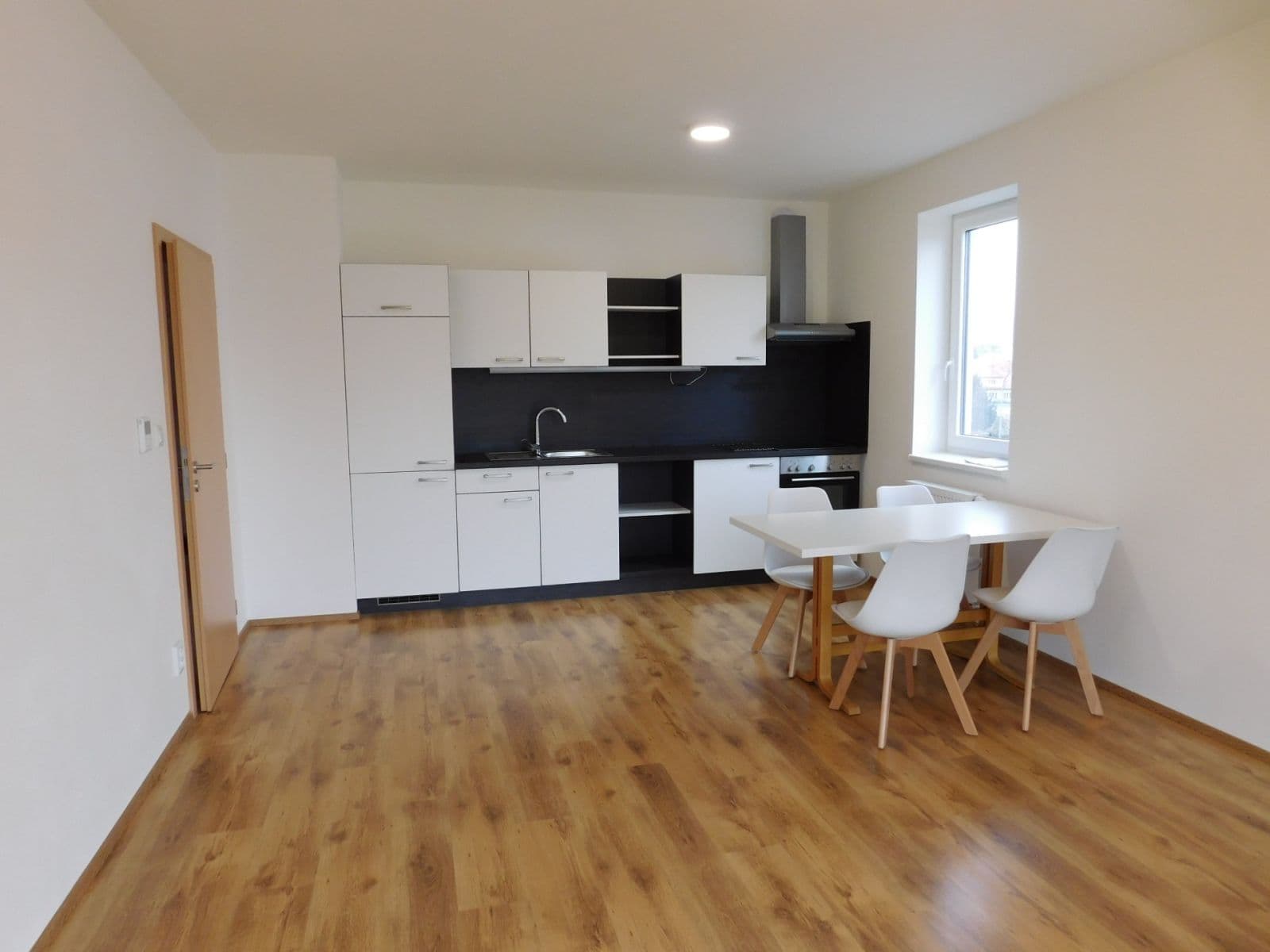 Pronájem bytu 2+kk 57 m², Boží Hora, Ivančice, Jihomoravský kraj Pronájem bytu 2+kk 57 m², Boží Hora, Ivančice, Jihomoravský kraj