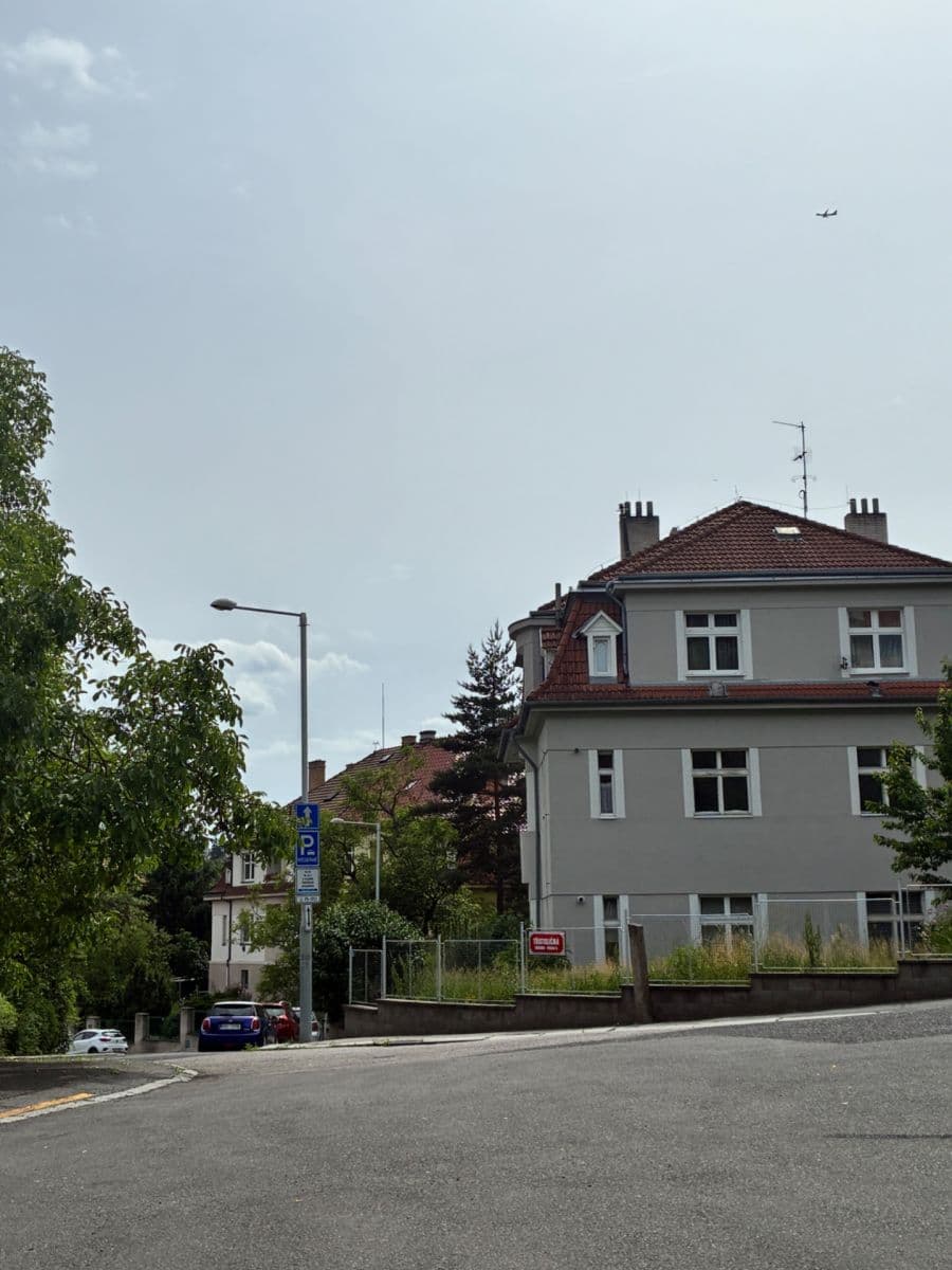 Pronájem bytu 2+kk 50 m², Třístoličná, Praha, Praha Pronájem bytu 2+kk 50 m², Třístoličná, Praha, Praha