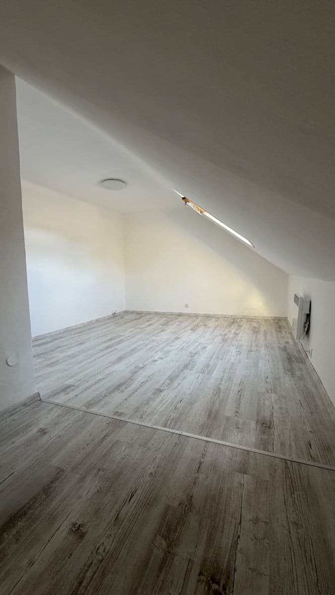 Pronájem bytu 2+1 62 m², Svobody, Liberec, Liberecký kraj Pronájem bytu 2+1 62 m², Svobody, Liberec, Liberecký kraj