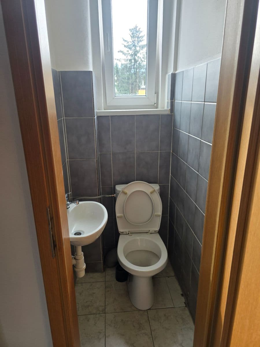 Pronájem kanceláře 105 m², Čerčanská, Praha, Praha Pronájem kanceláře 105 m², Čerčanská, Praha, Praha