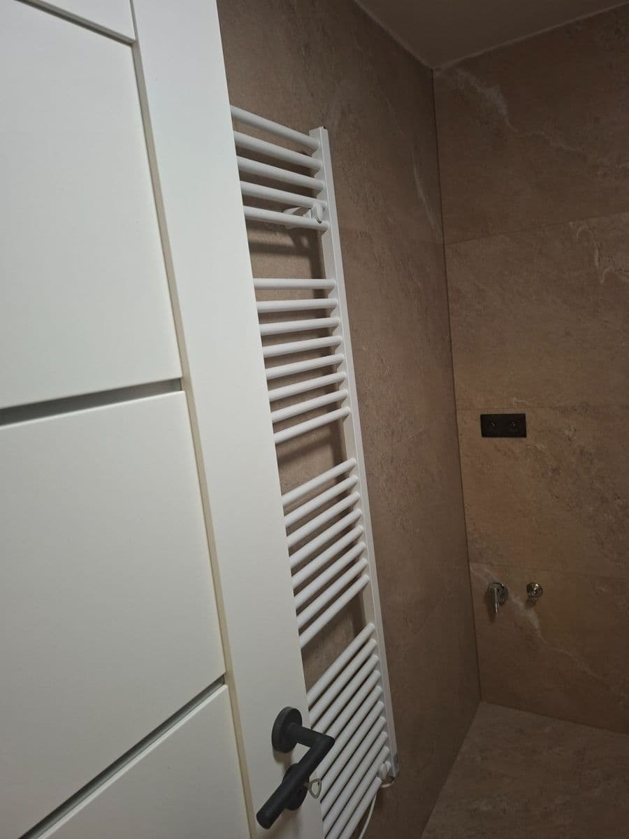Prodej bytu 3+kk 60 m², Veltruská, Praha, Praha Prodej bytu 3+kk 60 m², Veltruská, Praha, Praha