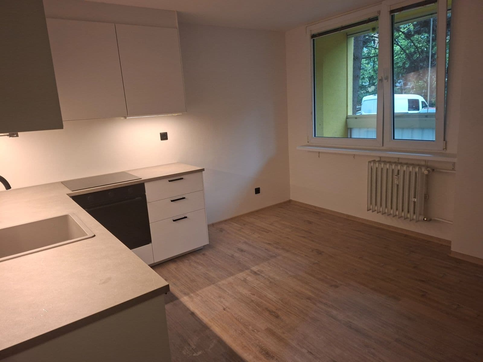 Prodej bytu 3+kk 60 m², Veltruská, Praha, Praha Prodej bytu 3+kk 60 m², Veltruská, Praha, Praha