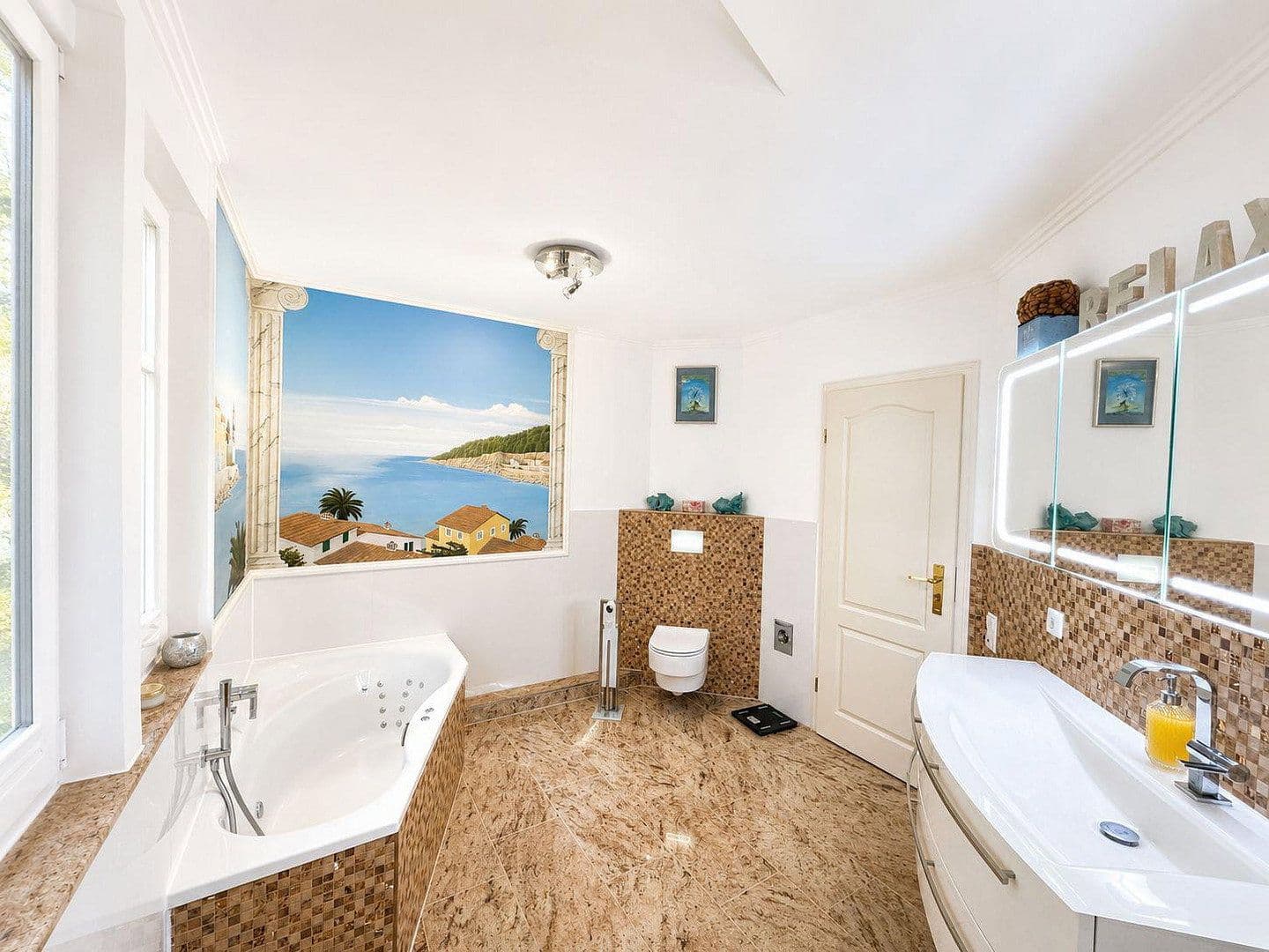 Prodej domu 200 m², pozemek 2.094 m², Lilienthal, Dolní Sasko Prodej domu 200 m², pozemek 2.094 m², Lilienthal, Dolní Sasko