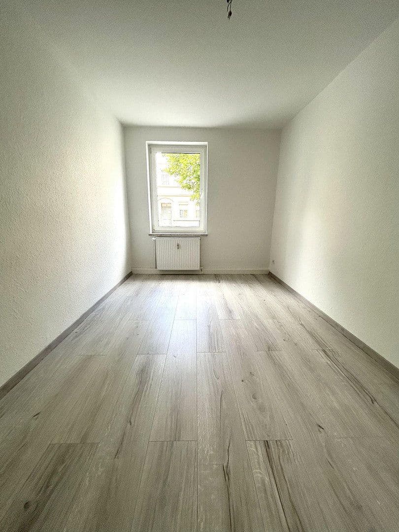 Pronájem bytu 2+1 51 m², Halleschestraße 13, Dessau-Roßlau, Sasko-Anhaltsko Pronájem bytu 2+1 51 m², Halleschestraße 13, Dessau-Roßlau, Sasko-Anhaltsko
