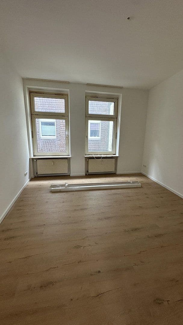 Pronájem bytu 4+1 95 m², Wuppertal, Severní Porýní-Vestfálsko Pronájem bytu 4+1 95 m², Wuppertal, Severní Porýní-Vestfálsko