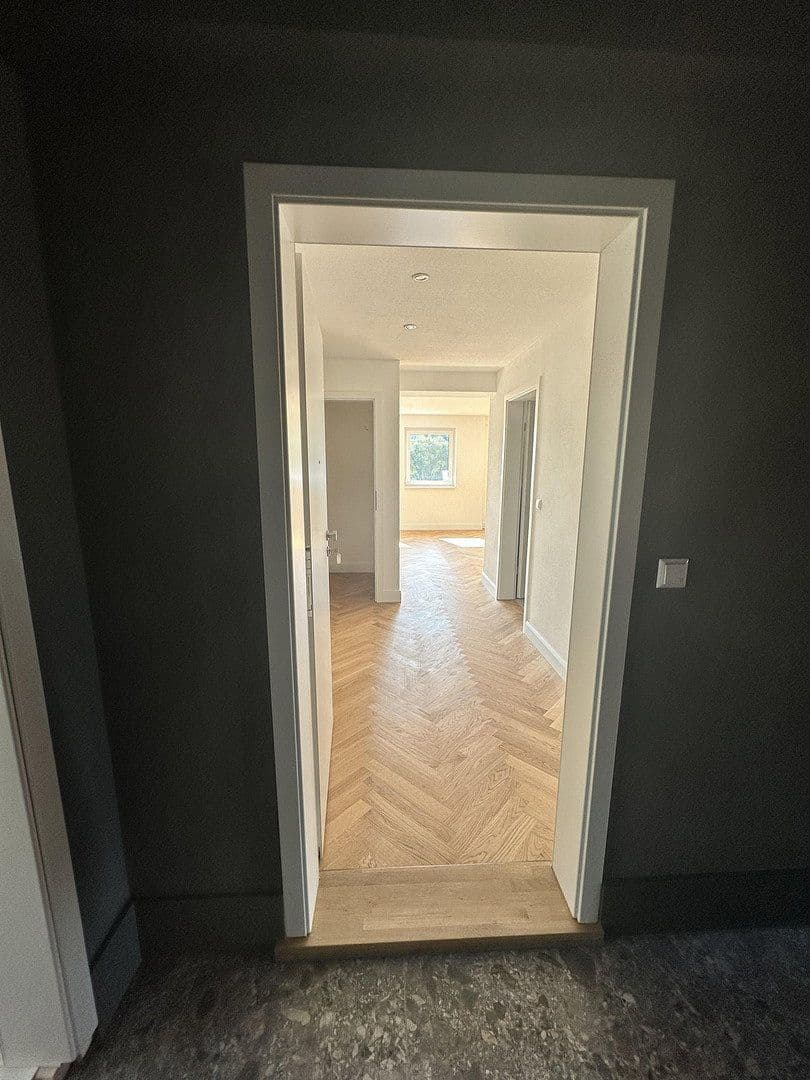 Pronájem bytu 1+kk 75 m², Waldenbucherstraße 37, Aichtal, Bádensko-Württembersko Pronájem bytu 1+kk 75 m², Waldenbucherstraße 37, Aichtal, Bádensko-Württembersko