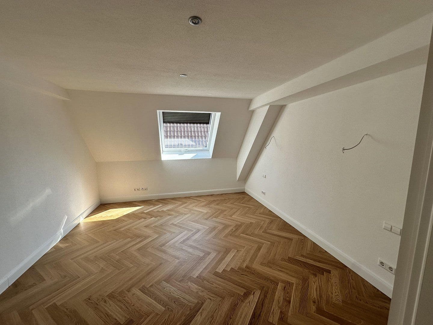 Pronájem bytu 1+kk 75 m², Waldenbucherstraße 37, Aichtal, Bádensko-Württembersko Pronájem bytu 1+kk 75 m², Waldenbucherstraße 37, Aichtal, Bádensko-Württembersko