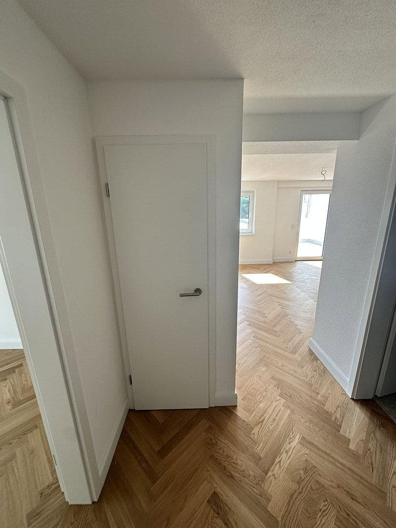 Pronájem bytu 1+kk 75 m², Waldenbucherstraße 37, Aichtal, Bádensko-Württembersko Pronájem bytu 1+kk 75 m², Waldenbucherstraße 37, Aichtal, Bádensko-Württembersko